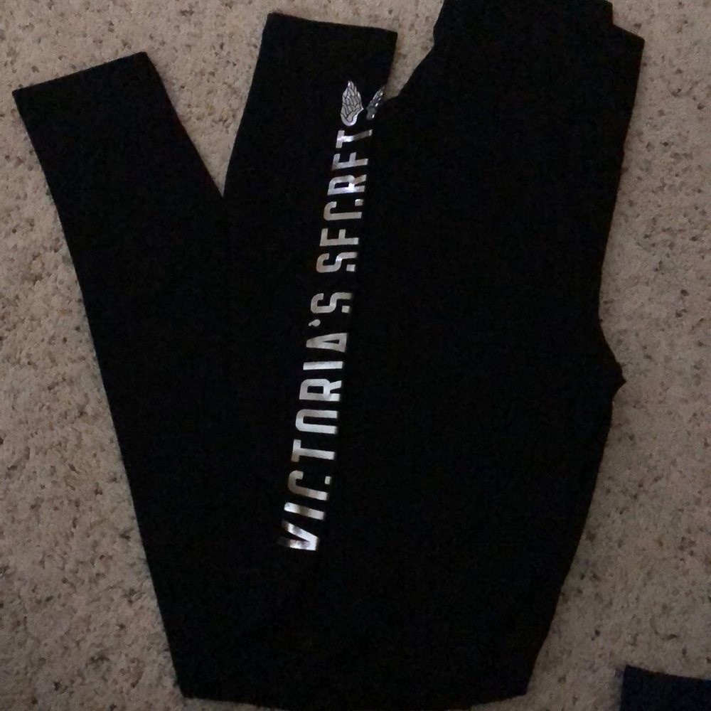 Victoria’s Secret leggings